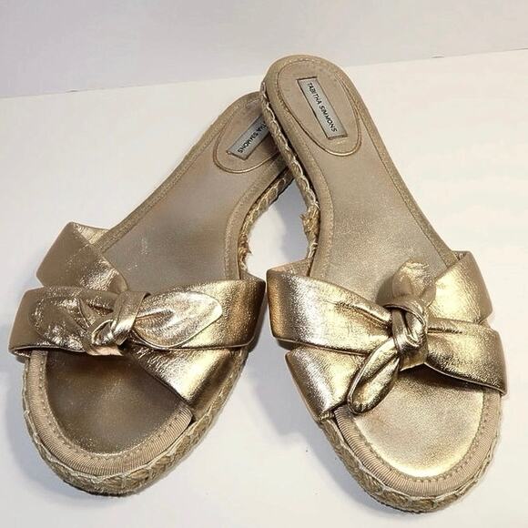 TABITHA SIMMONS Heli Metallic Flat Sandals, Gold Size 10 - Picture 2 of 9